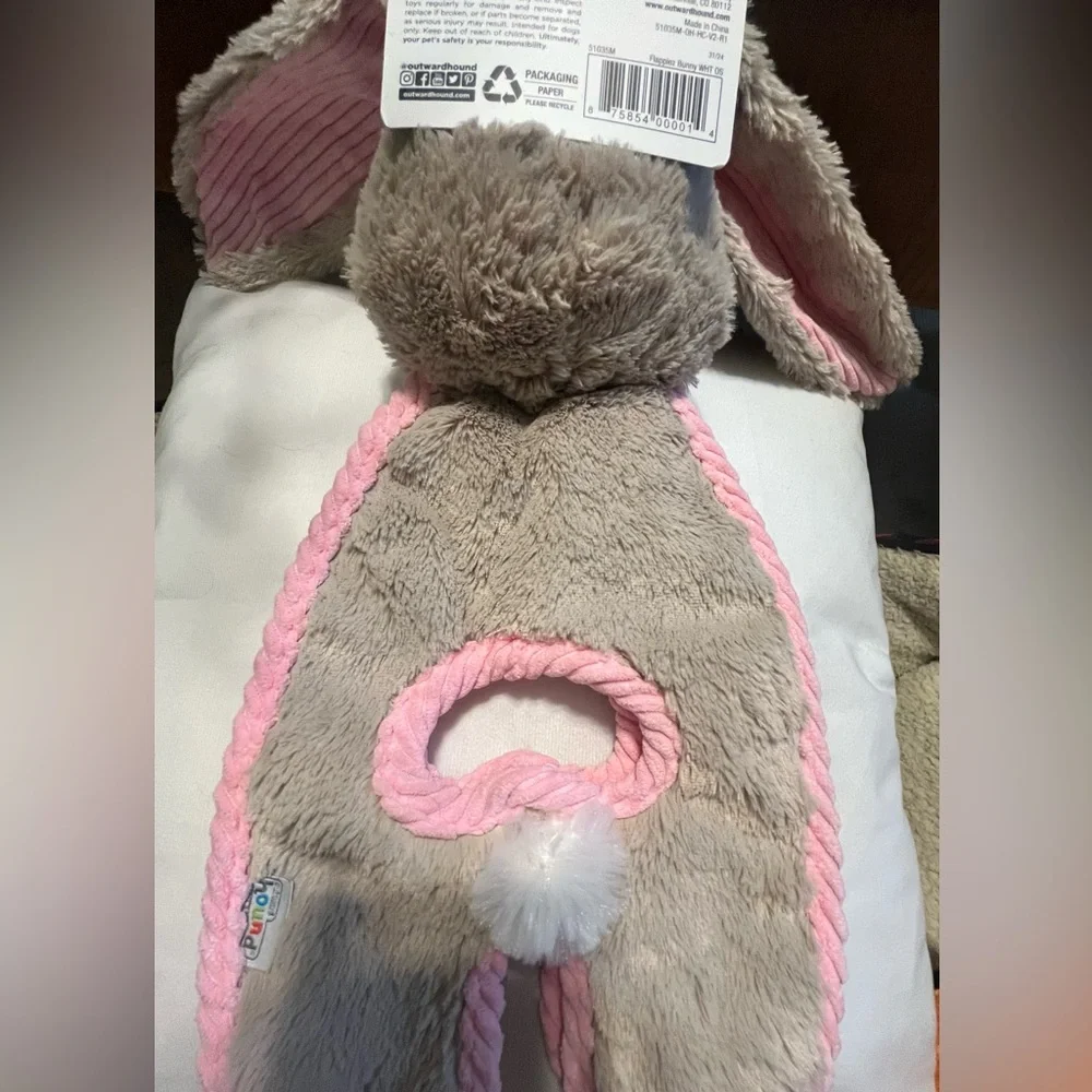 NWT Flappiez Outward Hound Flappiez Bunny Dog Toy with White and Pink Accents
